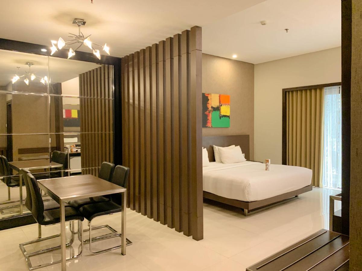 Savana Hotel & Convention Malang Exterior foto