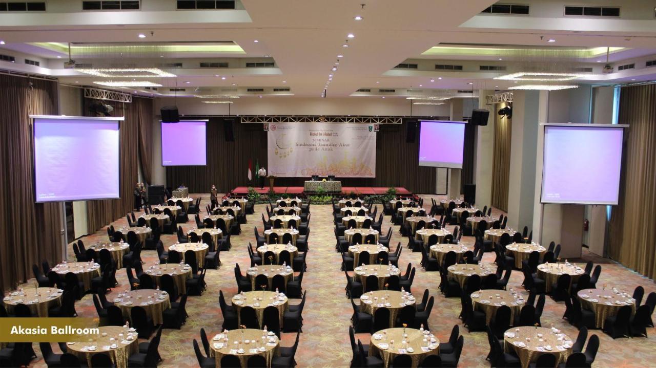 Savana Hotel & Convention Malang Exterior foto