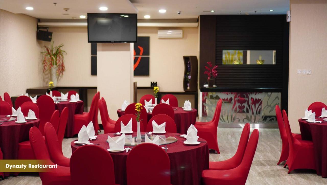 Savana Hotel & Convention Malang Exterior foto