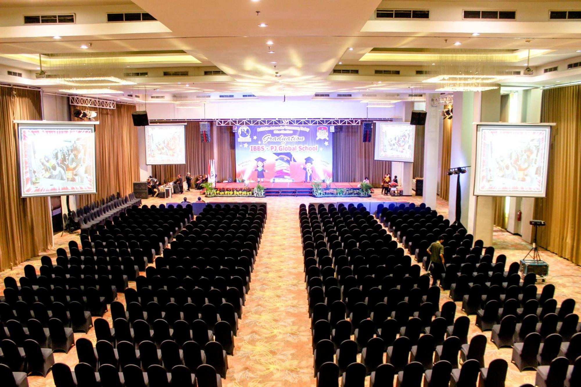 Savana Hotel & Convention Malang Exterior foto