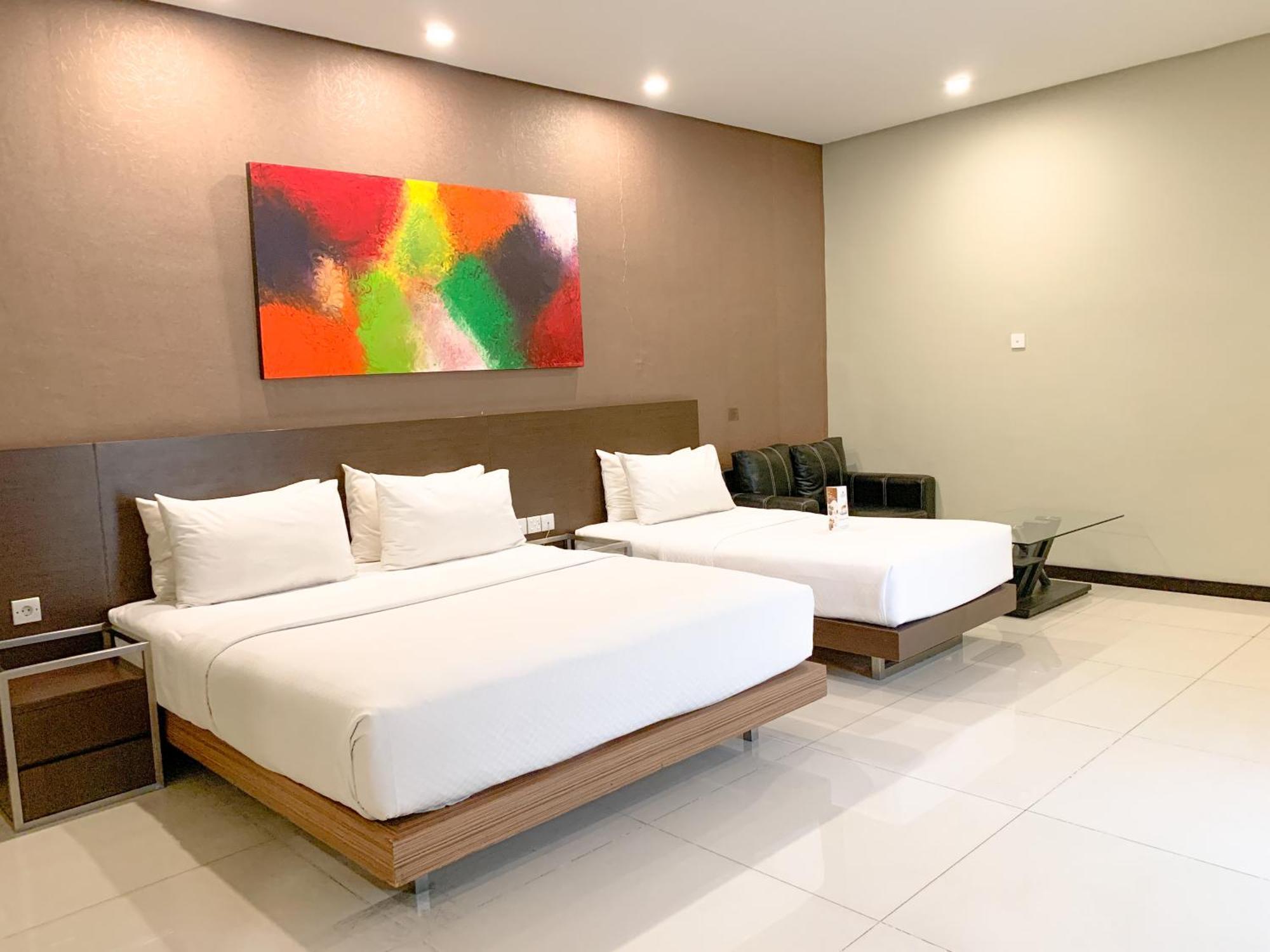 Savana Hotel & Convention Malang Exterior foto